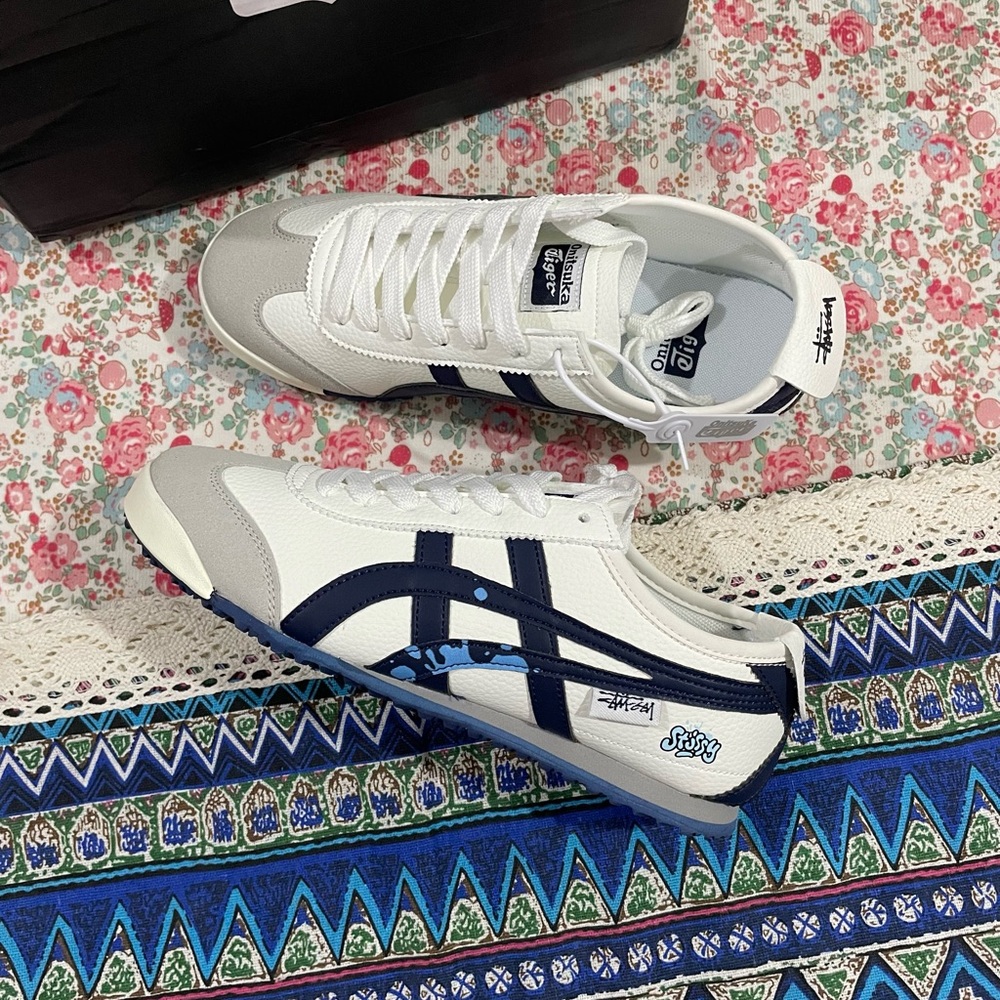 Onitsuka Tiger by Asics Mexico 66 Sneaker - White & Navy